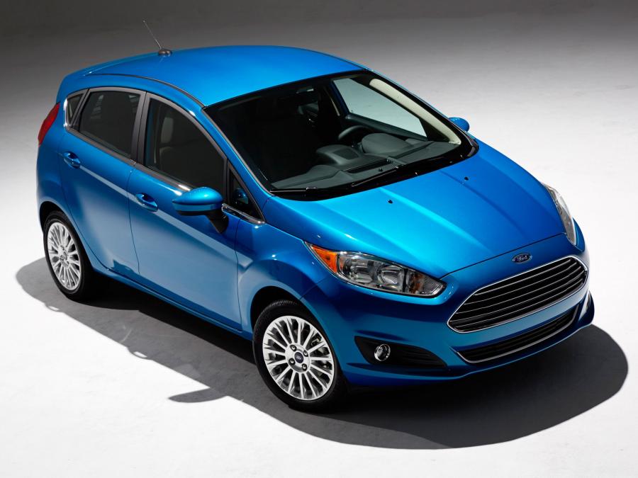  Ford Fiesta Titanium Hatchback 2013 года  (NA) (фото 17 из 28)